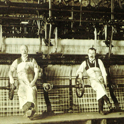 early photograph of Leavers Lace workers